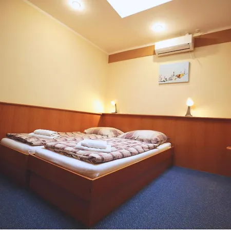 Hotel Center