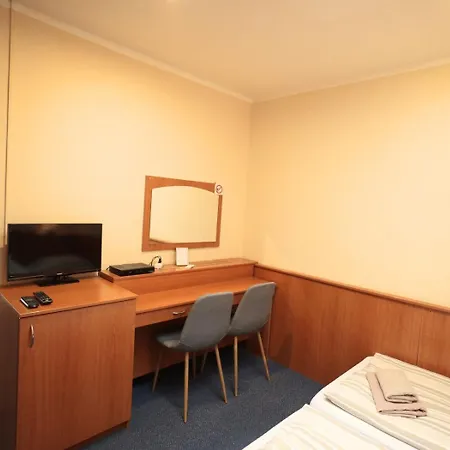 Hotel Center *