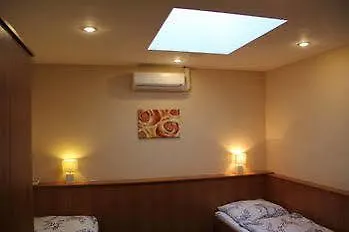 Hotel Center *